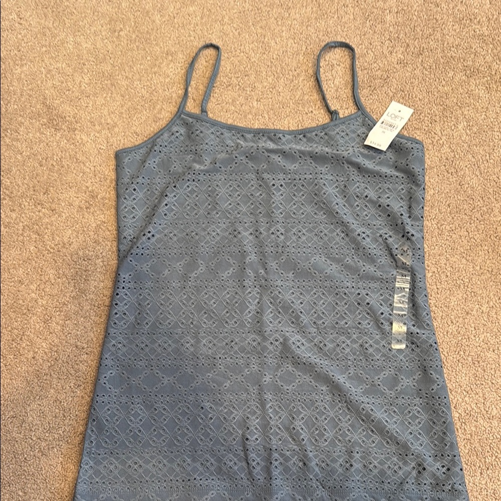 LOFT Gray Sleeveless Fitted Camisole